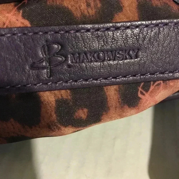 B. Makowsky purple leather crossbody handbag - Picture 5 of 8